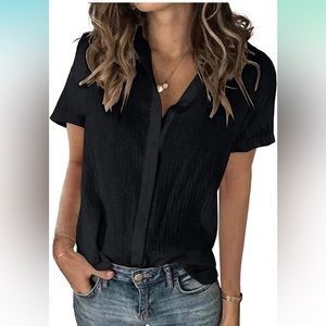 Black Cotton/Linen short sleeve button up blouse.